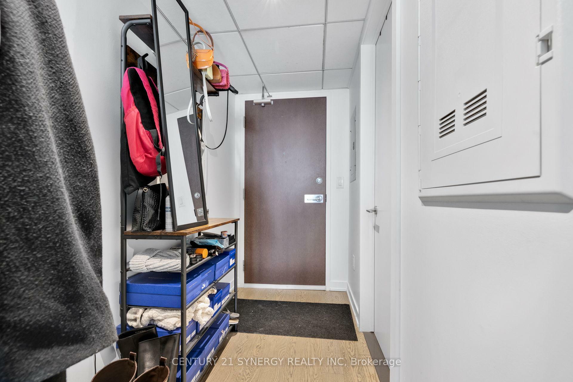 Property Photo: 199 Slater Street 705 ON K1P 0C8
