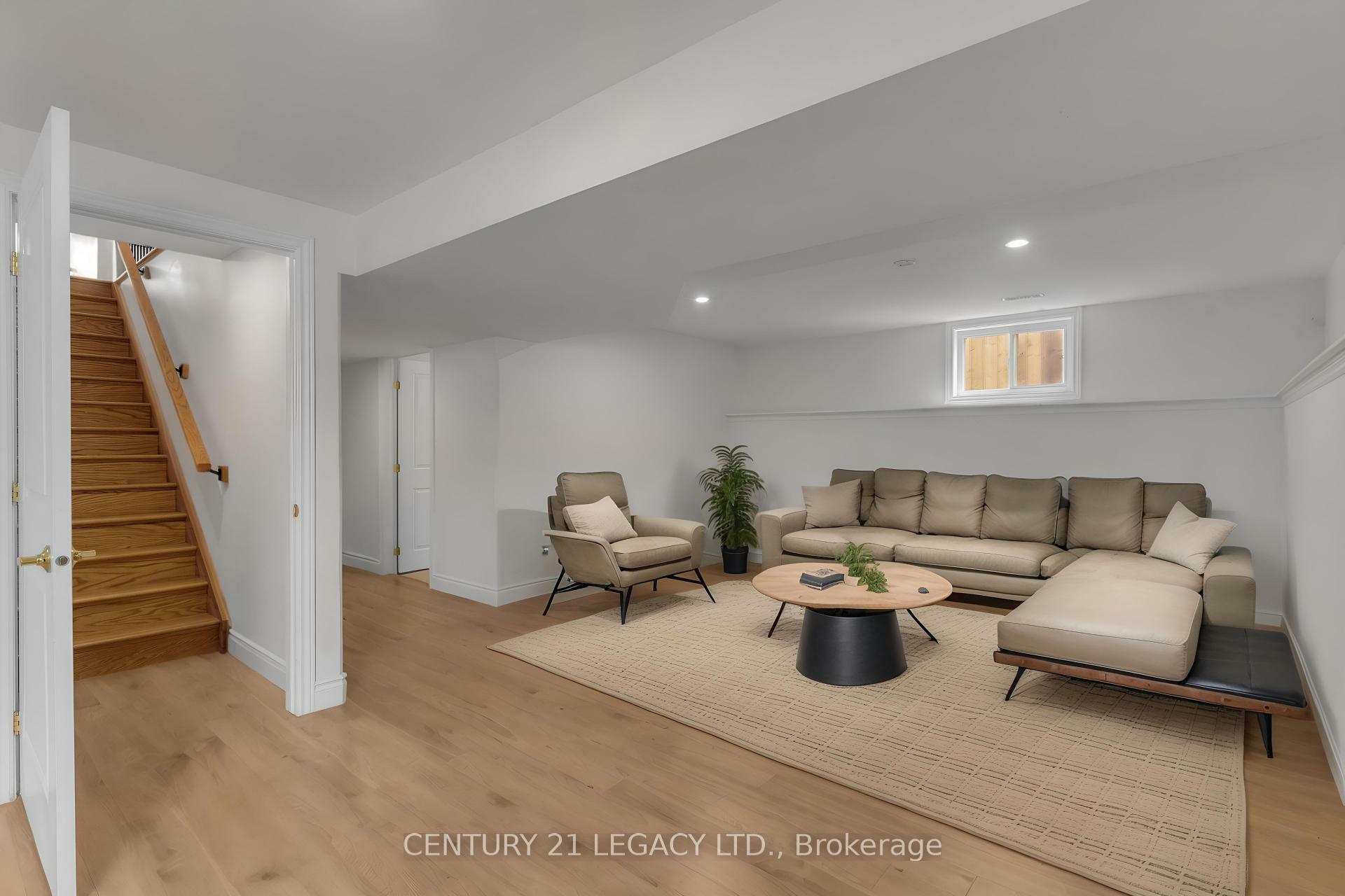 Property Photo: 245 Mill Pond Place ON K7M 0C9