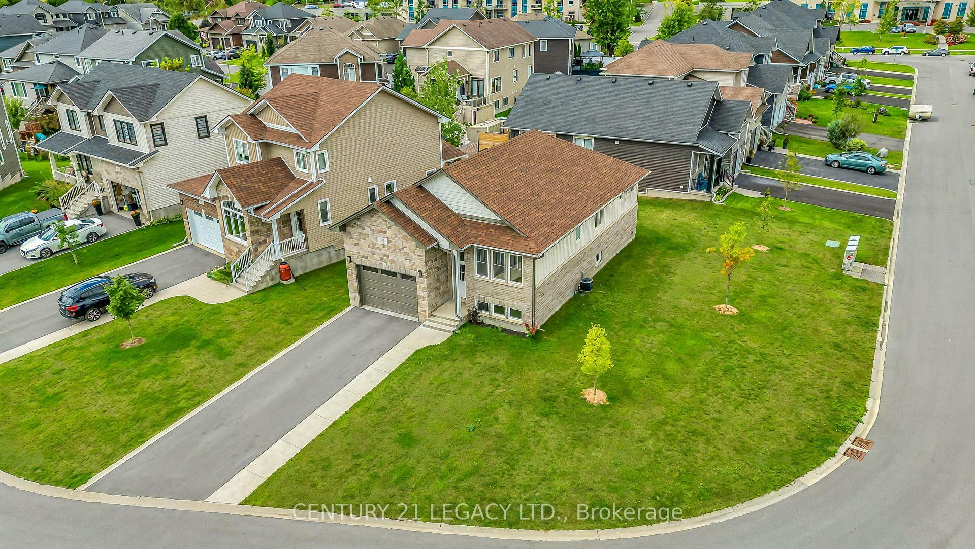 Photo de la propriété: 245 Mill Pond Place ON K7M 0C9