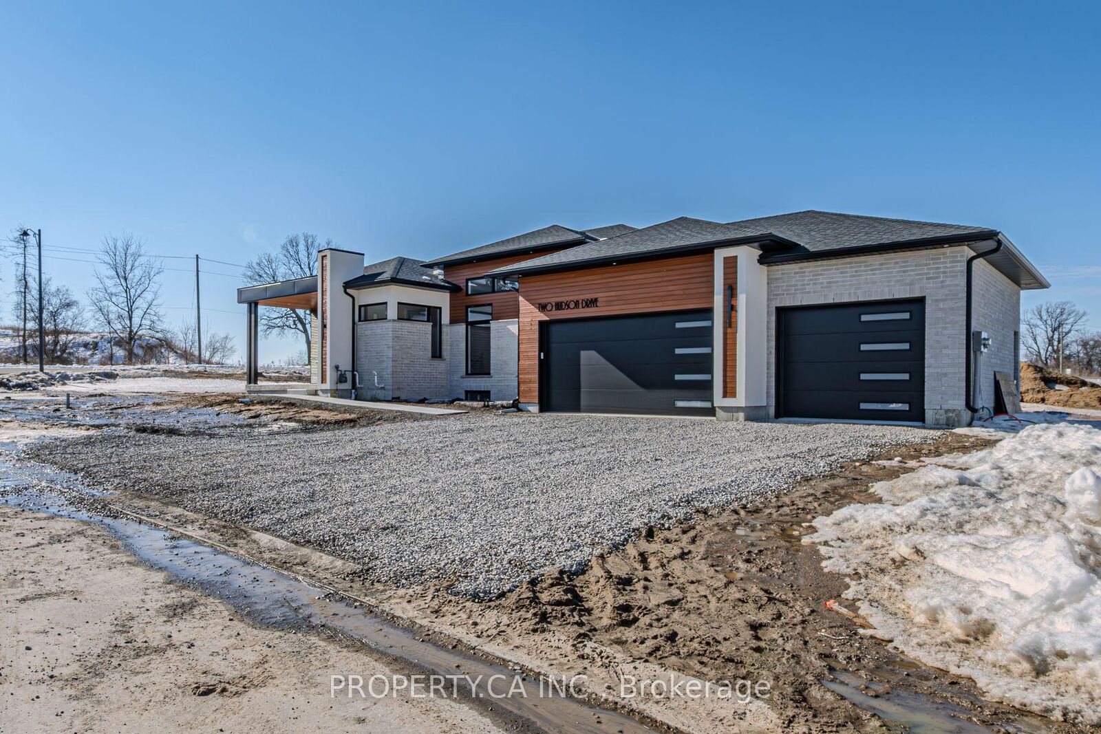 Property Photo: 2 Hudson Drive ON N3T 0V6