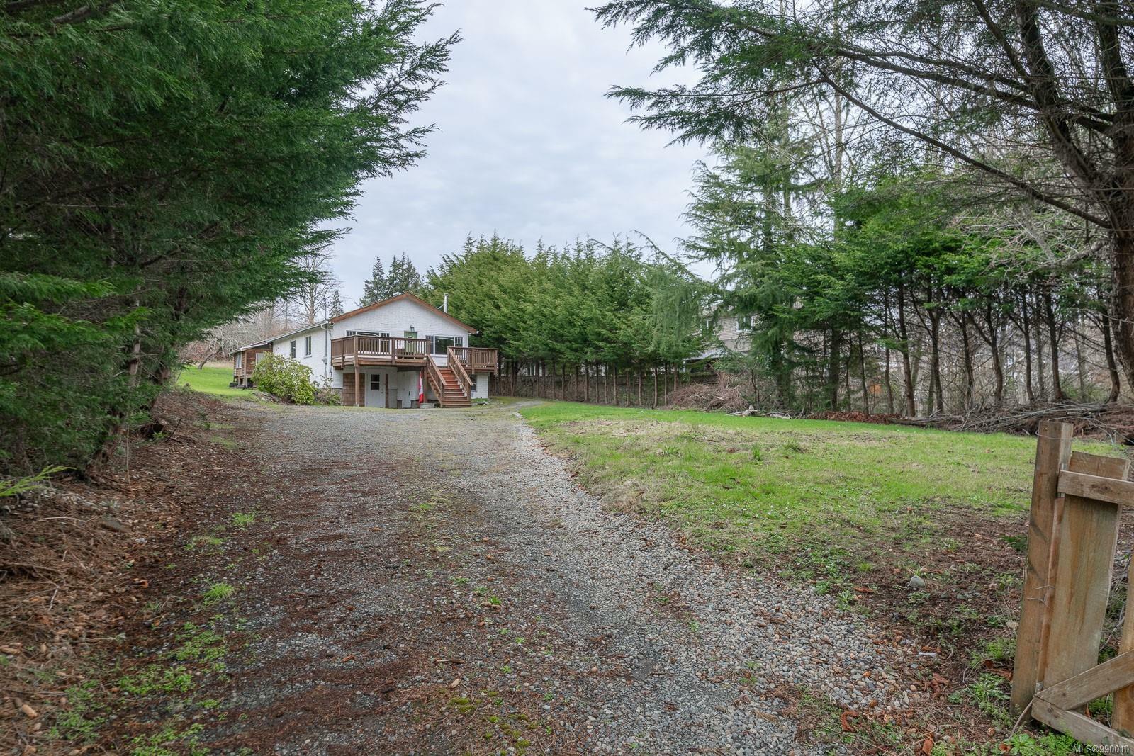 Property Photo: 6820 Grant Rd W BC V9Z 0L7