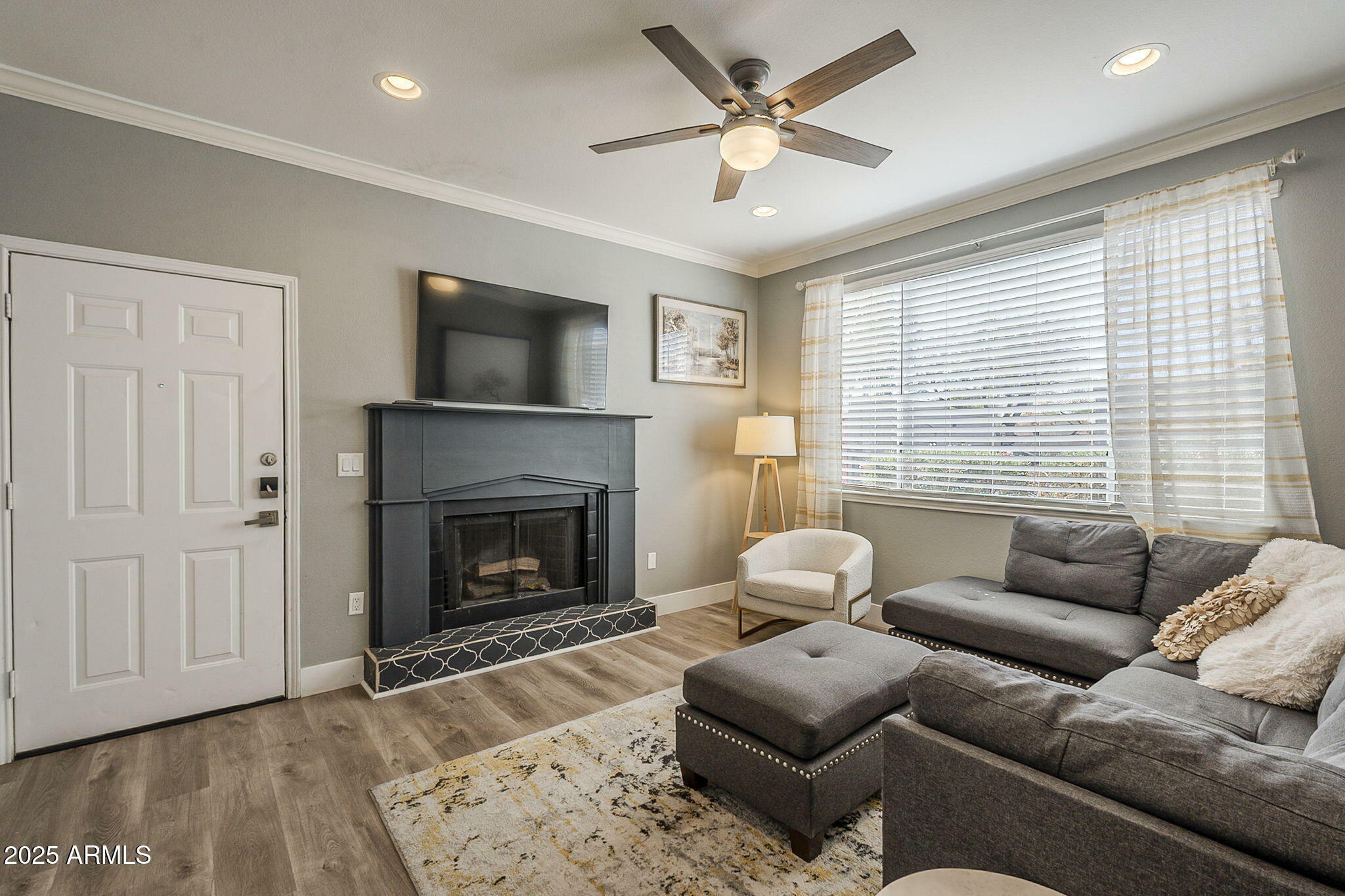 Property Photo: 7009 E Acoma Drive 1044 AZ 85254