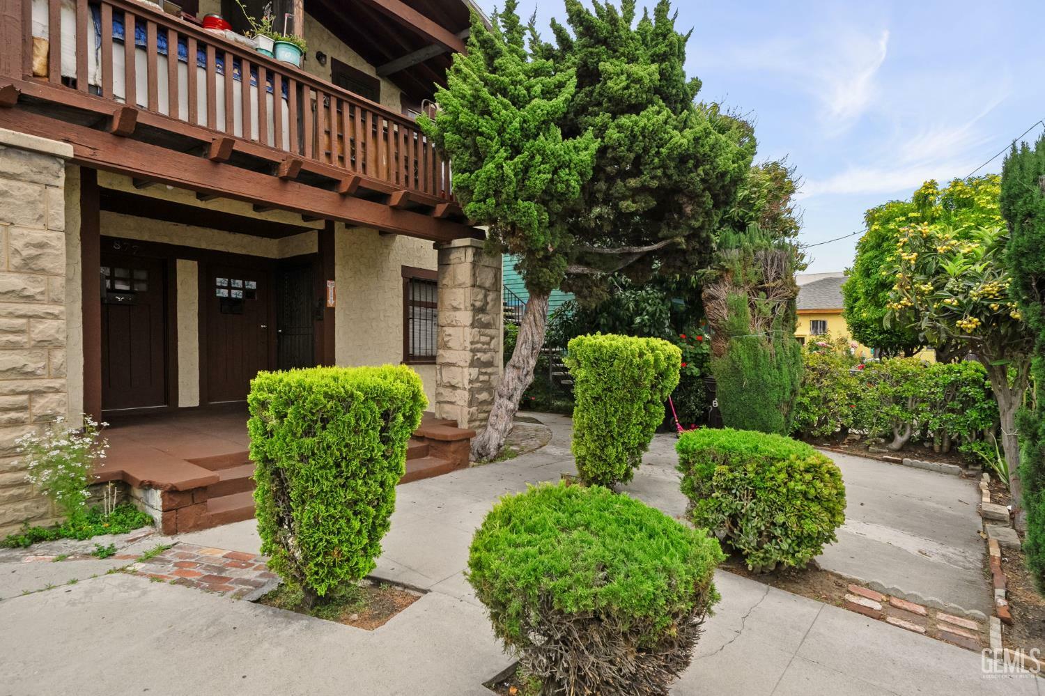 Property Photo: 873 W Vernon Avenue CA 90037