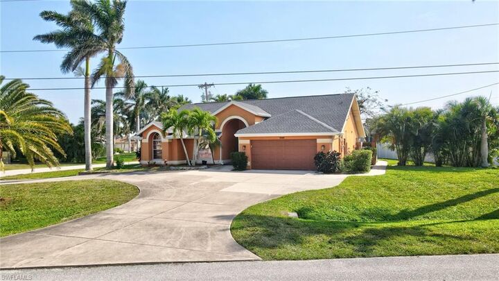 Property Photo: 2580 SW 26th Ter FL 33914