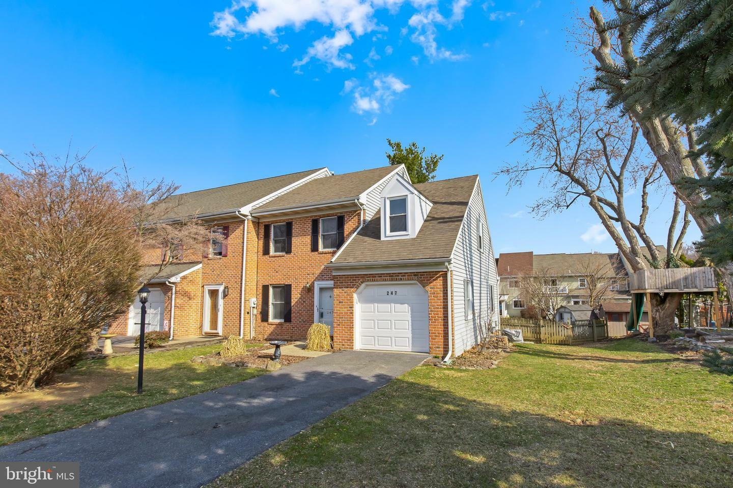 247 Huntington Drive  Mountville PA 17554 photo