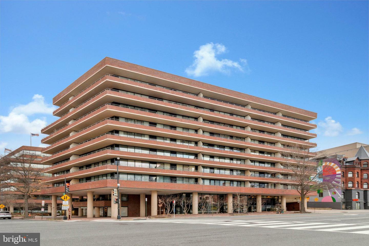 2555 Pennsylvania Avenue NW 418  Washington DC 20037 photo