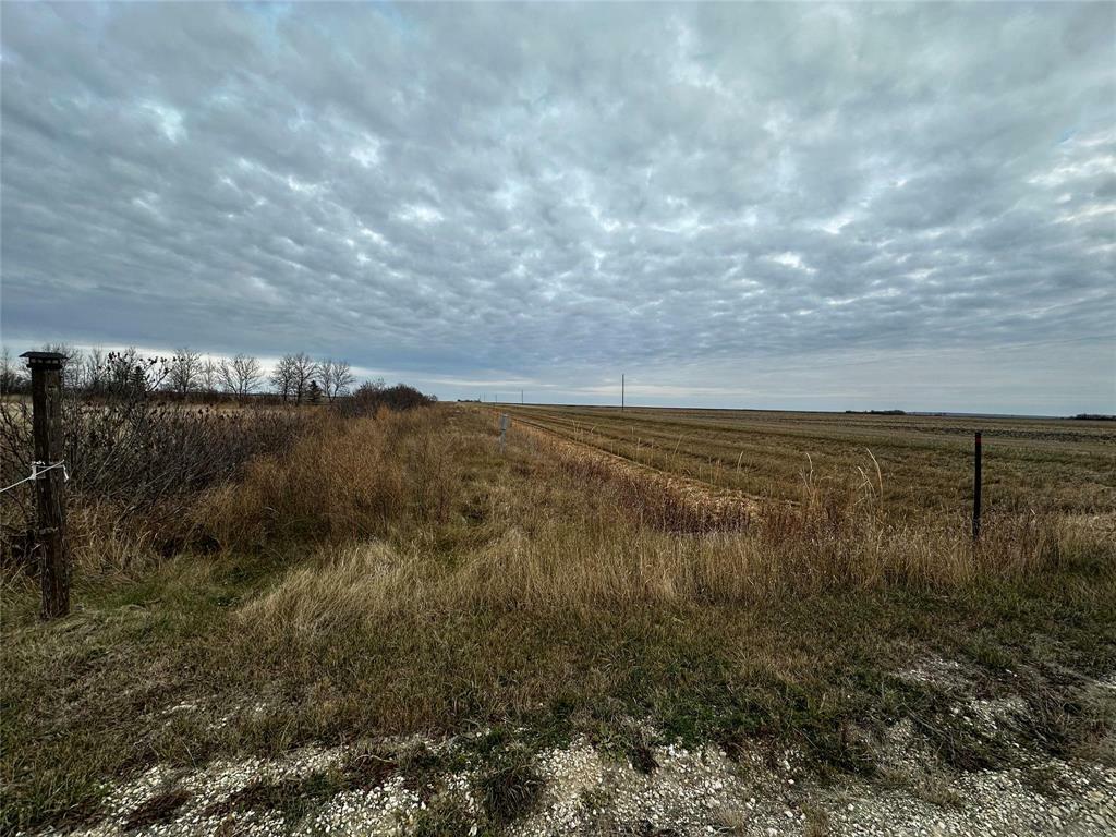 Property Photo: 87122 47 Road East MB R0E 0C0
