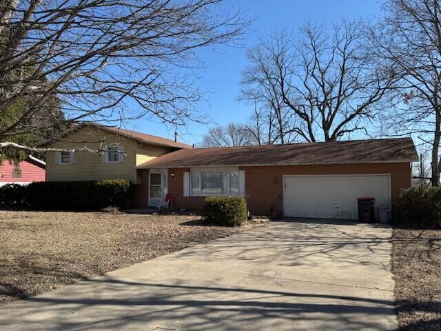 109 Roberts SE Drive  Newark OH 43056 photo