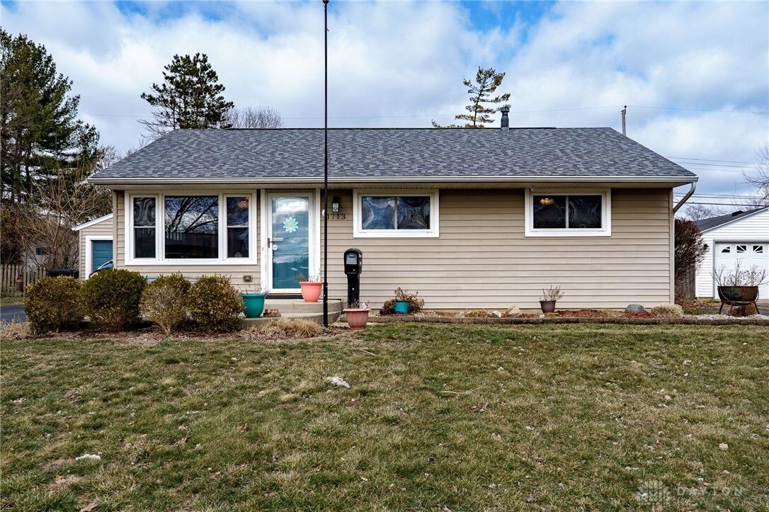 Property Photo: 1713 Kruss Avenue OH 45429
