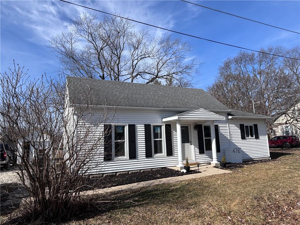 Property Photo:  416 S 4th Street  IL 62411 