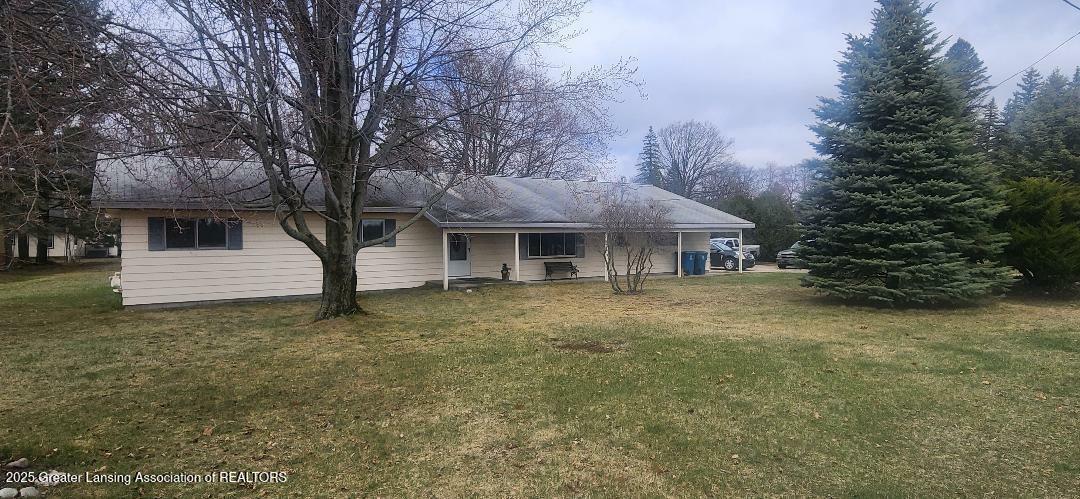 Property Photo: 5167 E Houghton Lake Drive MI 48629