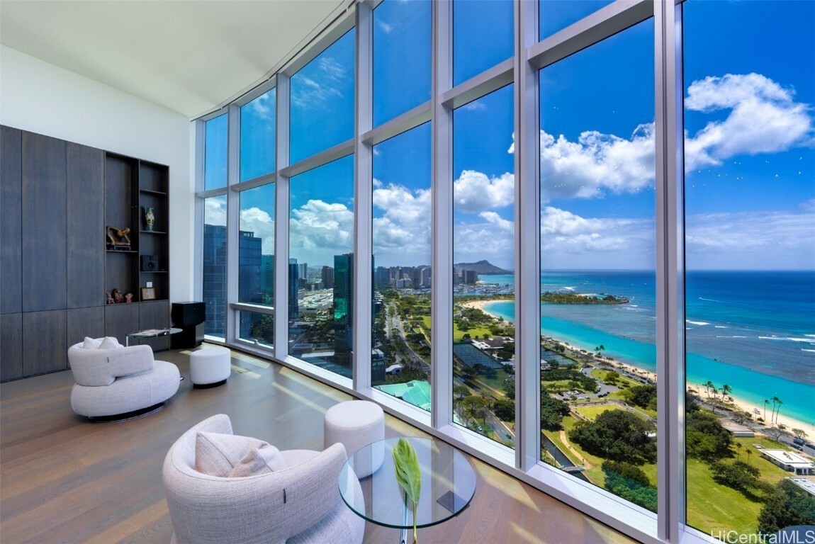 Property Photo: 1118 Ala Moana Boulevard 3400 HI 96814