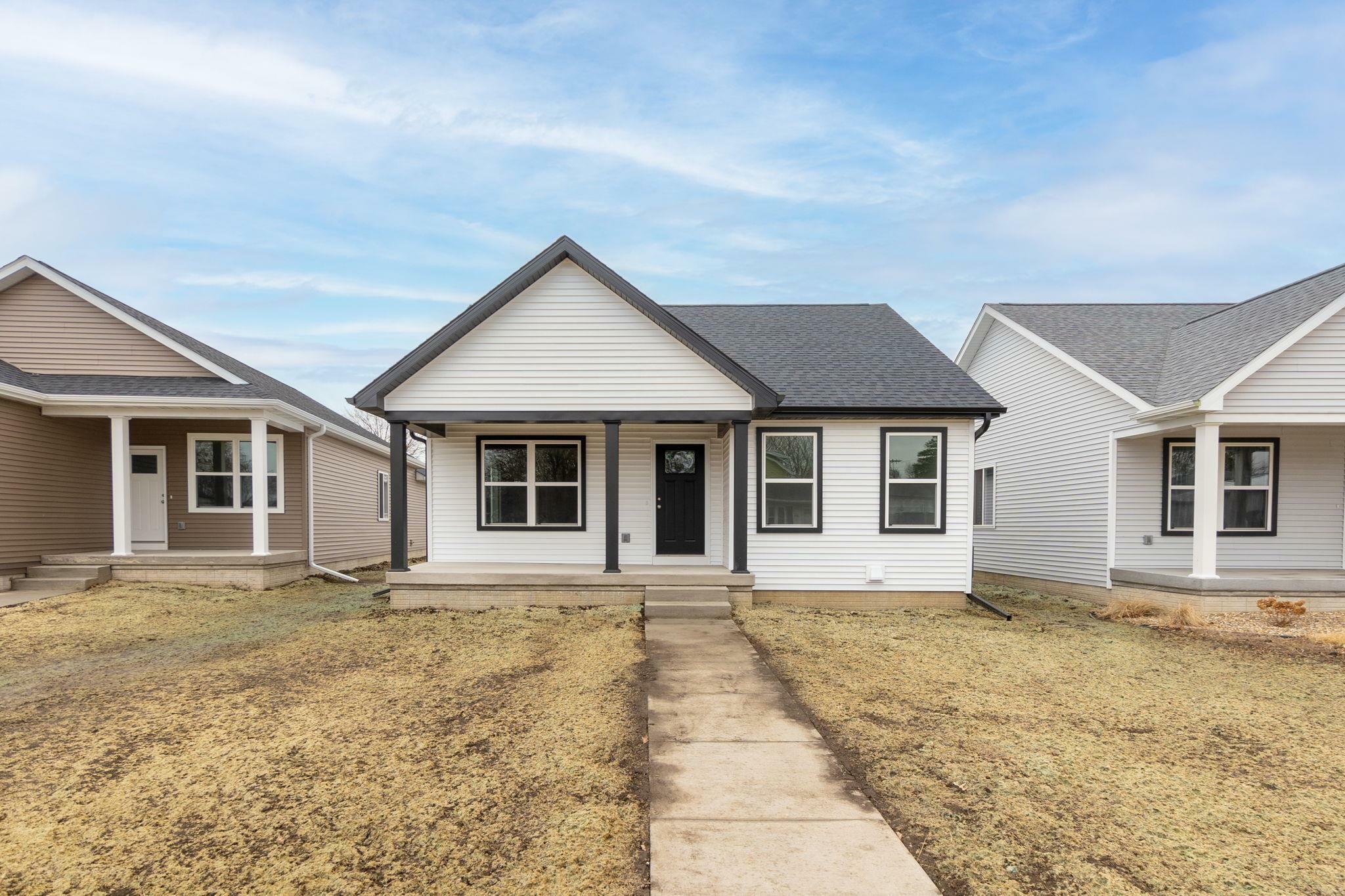 Property Photo:  128 Axlewood Drive  IA 50701 