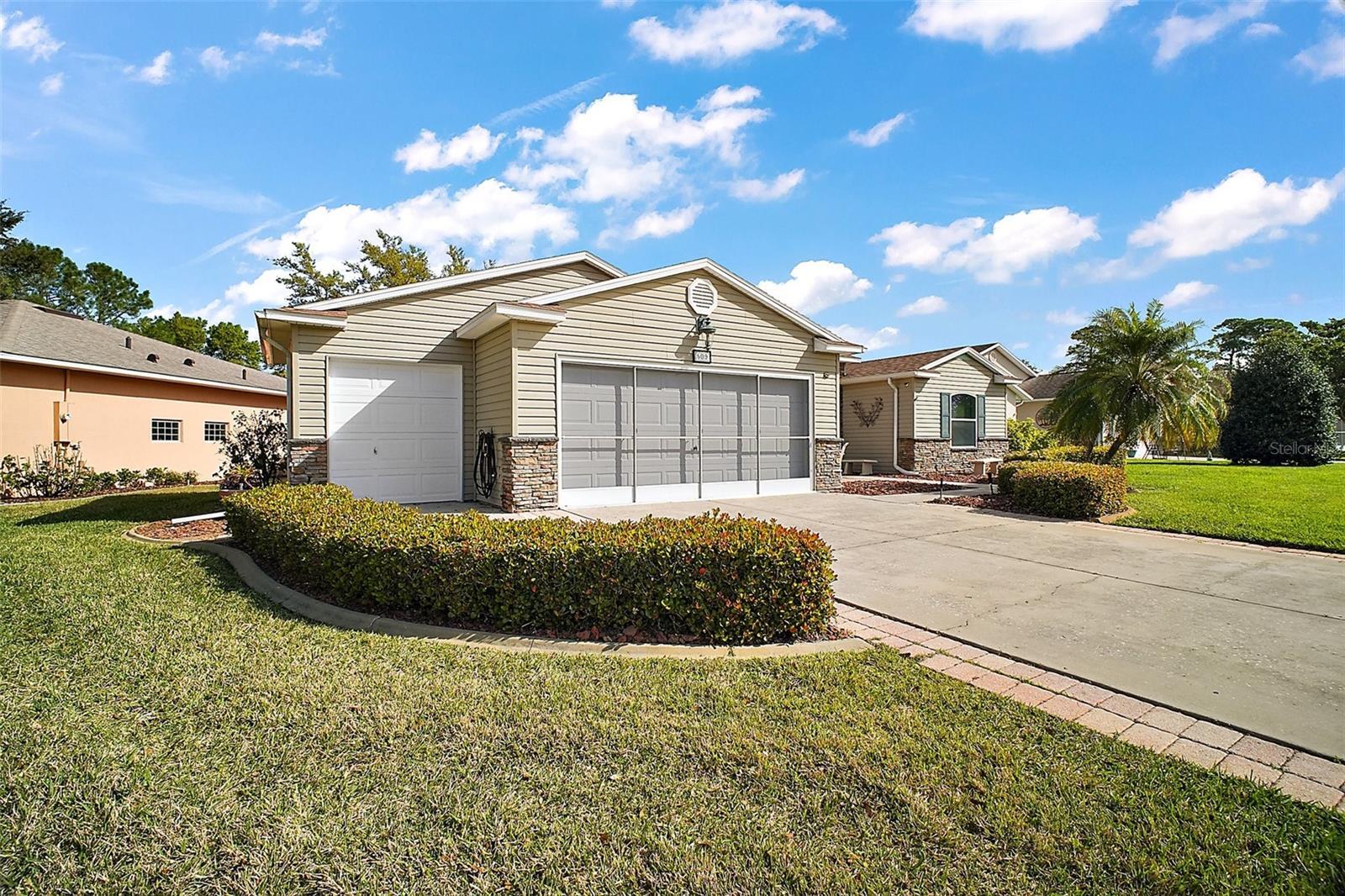 Property Photo: 509 Grand Vista Trail FL 34748