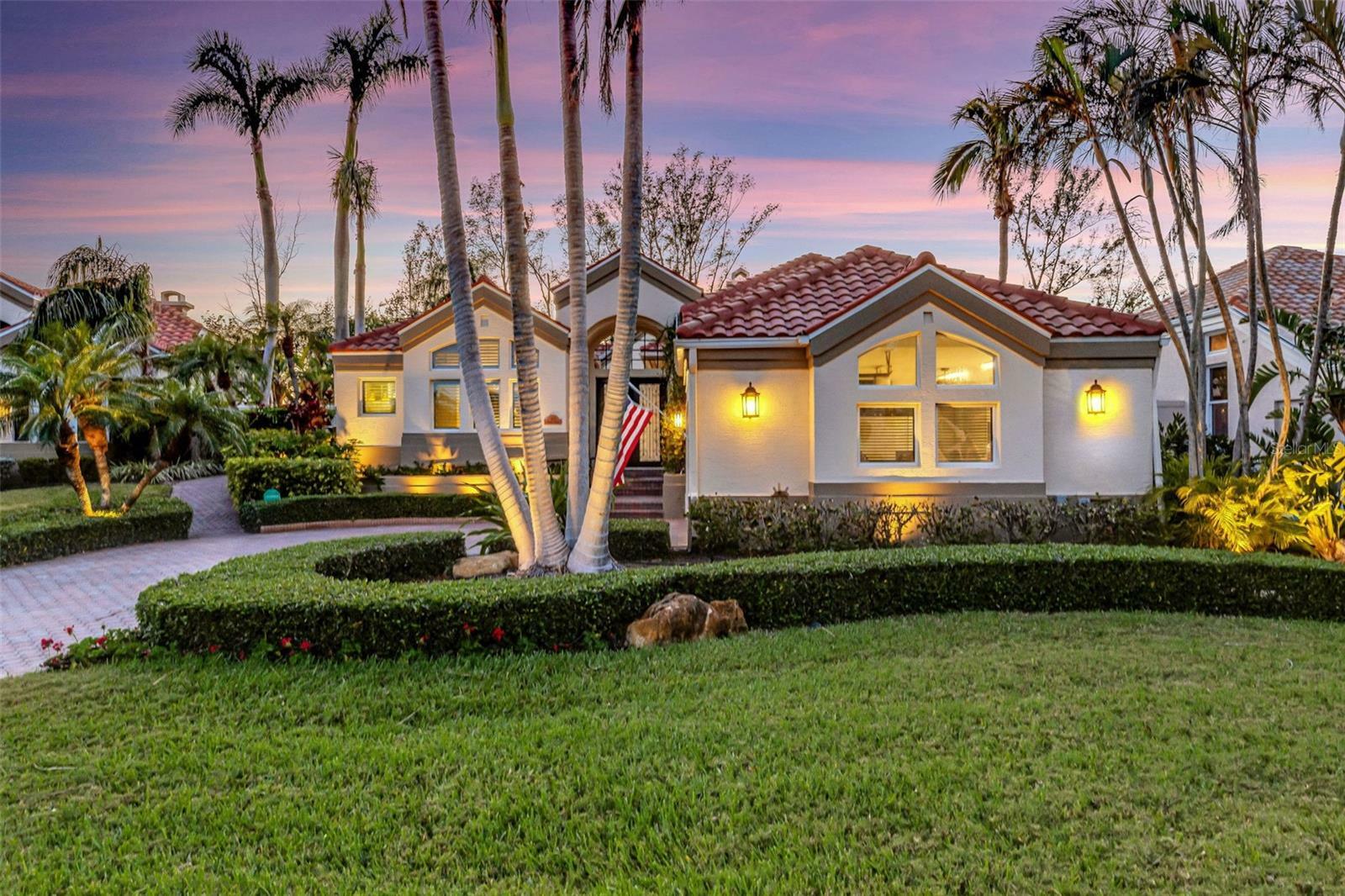 Property Photo:  612 Weston Pointe Court  FL 34228 