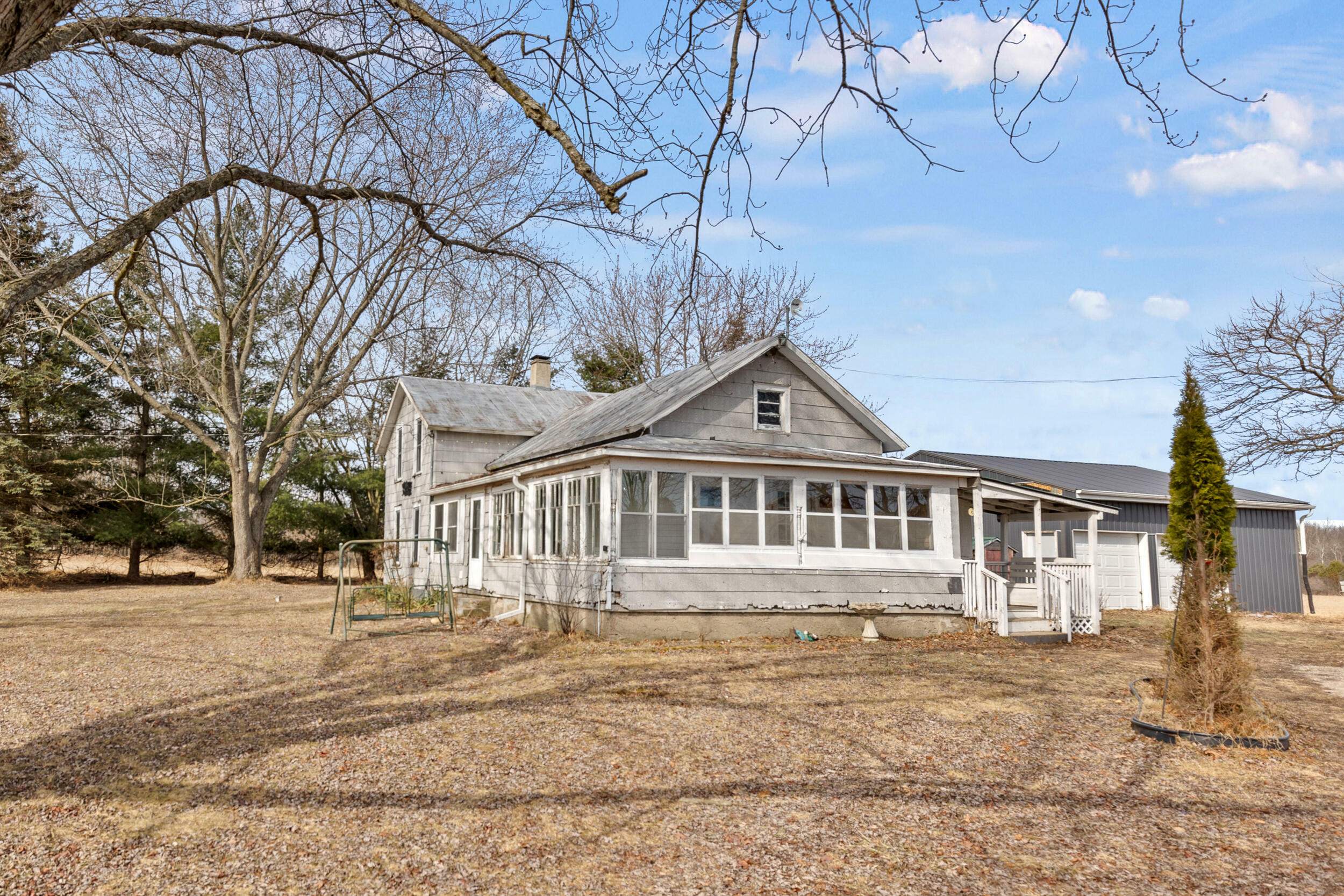19200 W Kimball Road  Pierson MI 49339 photo