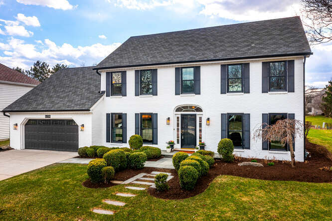 Property Photo: 4126 Kingshill Circle IL 60564