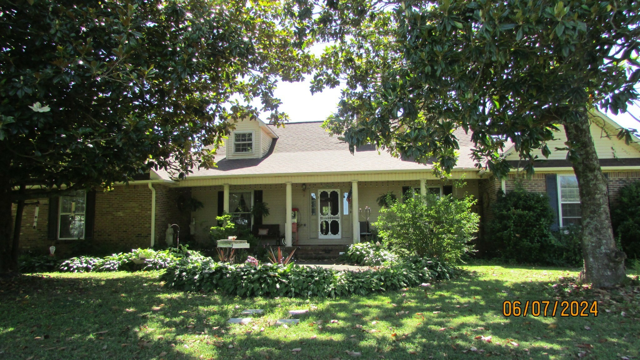 Property Photo:  380 Lanning Rd E  TN 38464 