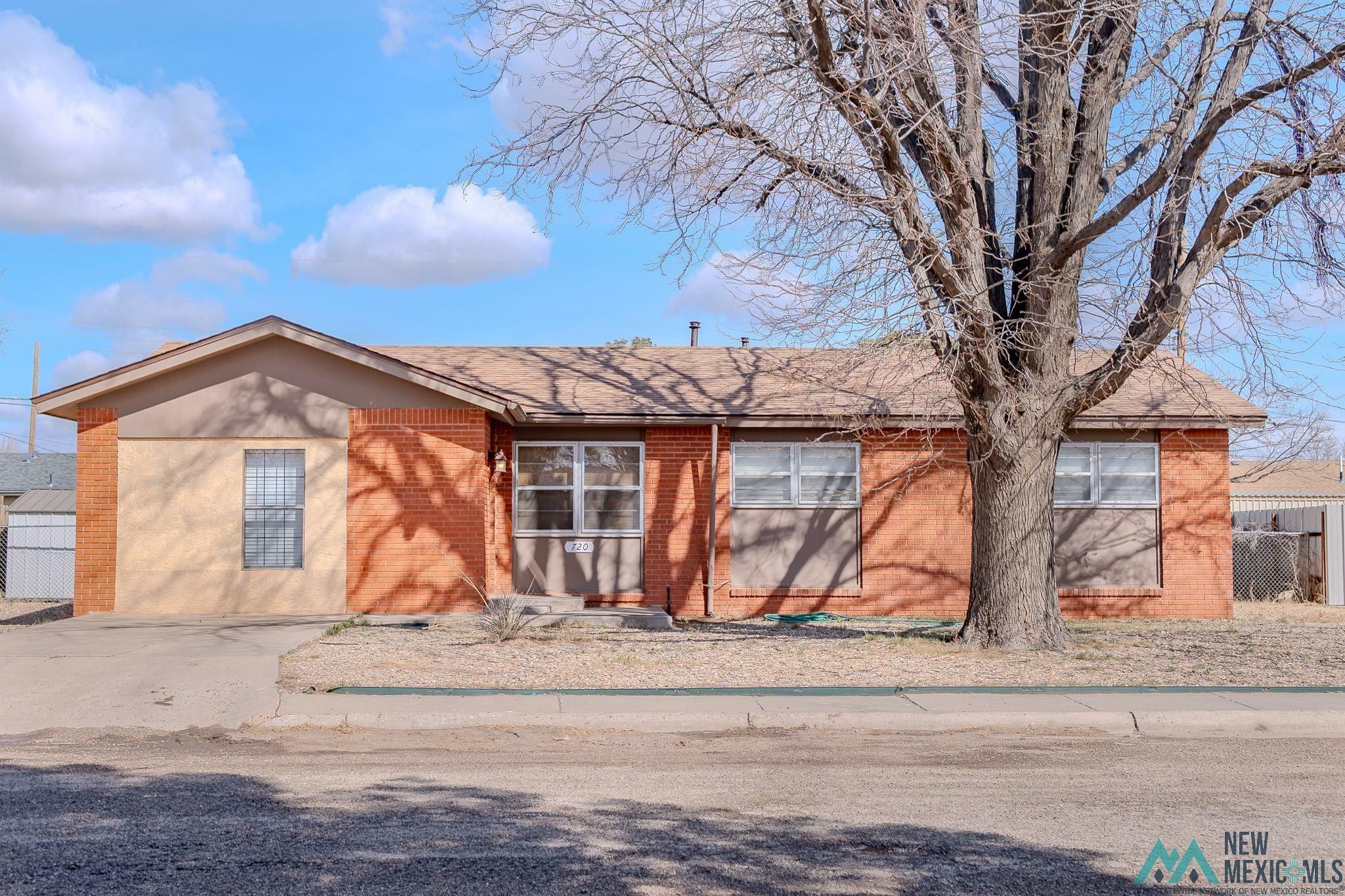 Property Photo: 720 W 15th Lane NM 88130