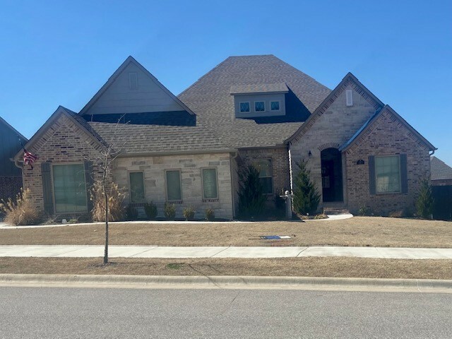 Property Photo: 183 N Hawkstone Drive AR 72704