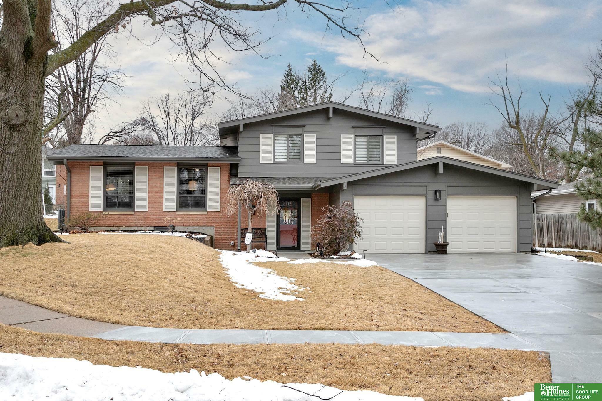 Property Photo: 13423 Hickory Circle NE 68144
