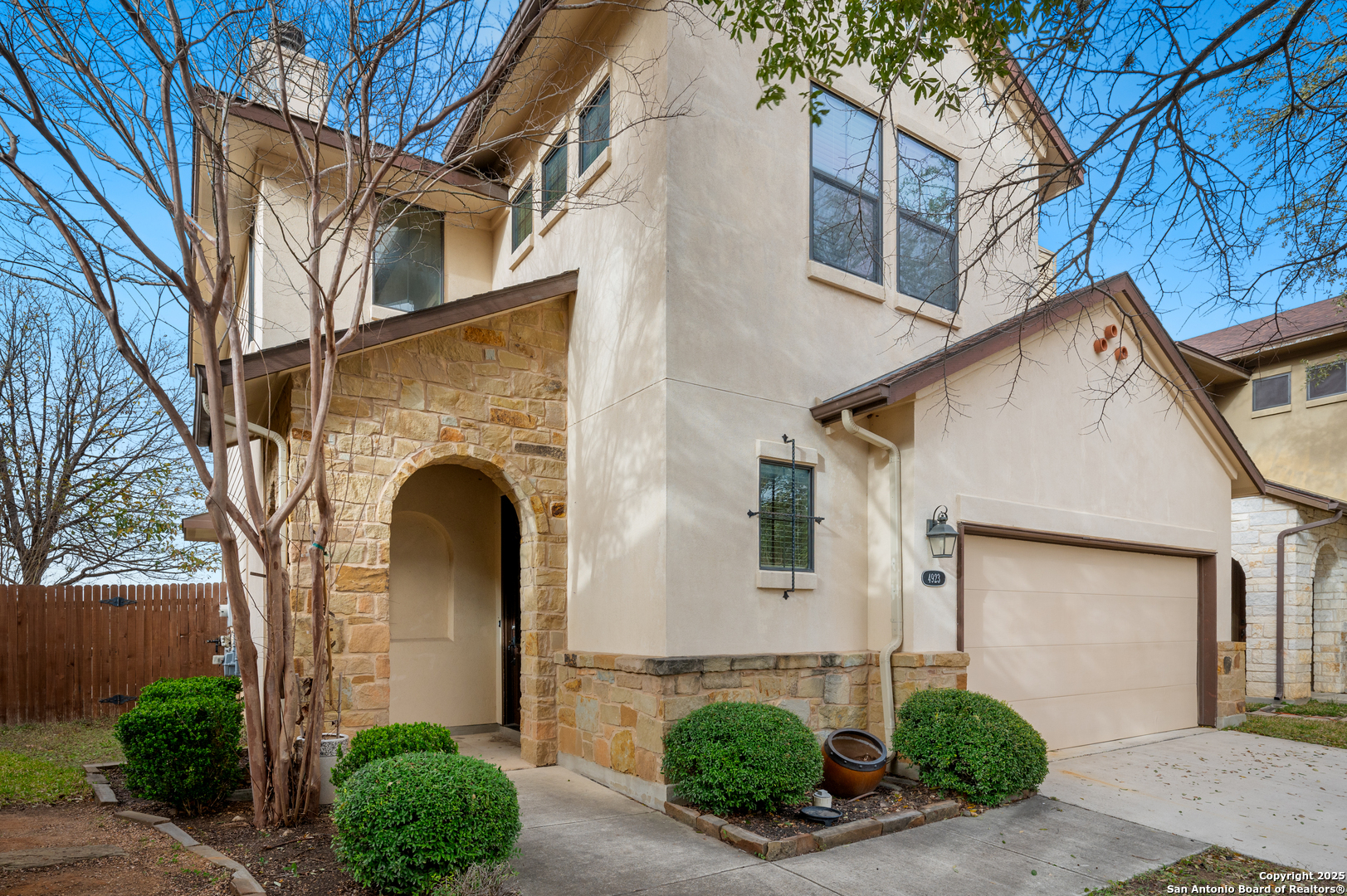Property Photo: 4923 Country Cv TX 78249