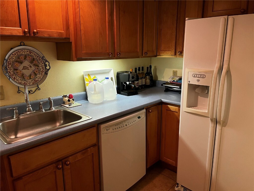 Property Photo: 800 Copper Road 205 CO 80443