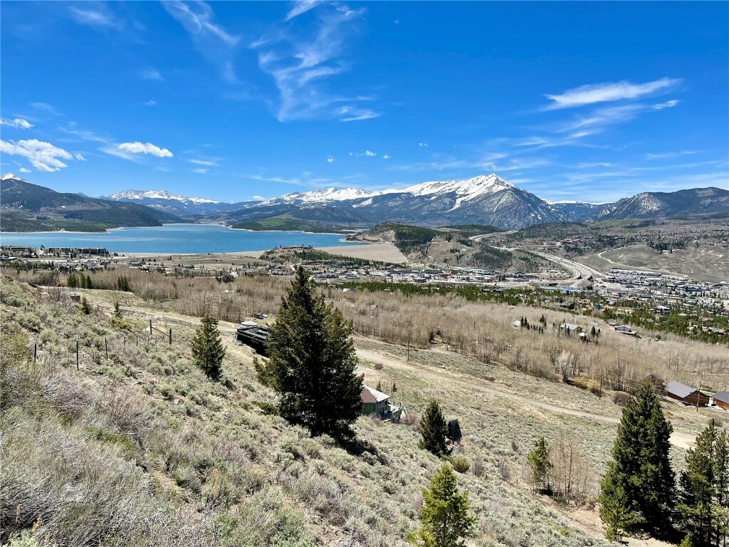 Property Photo:  371 Z Road  CO 80498 