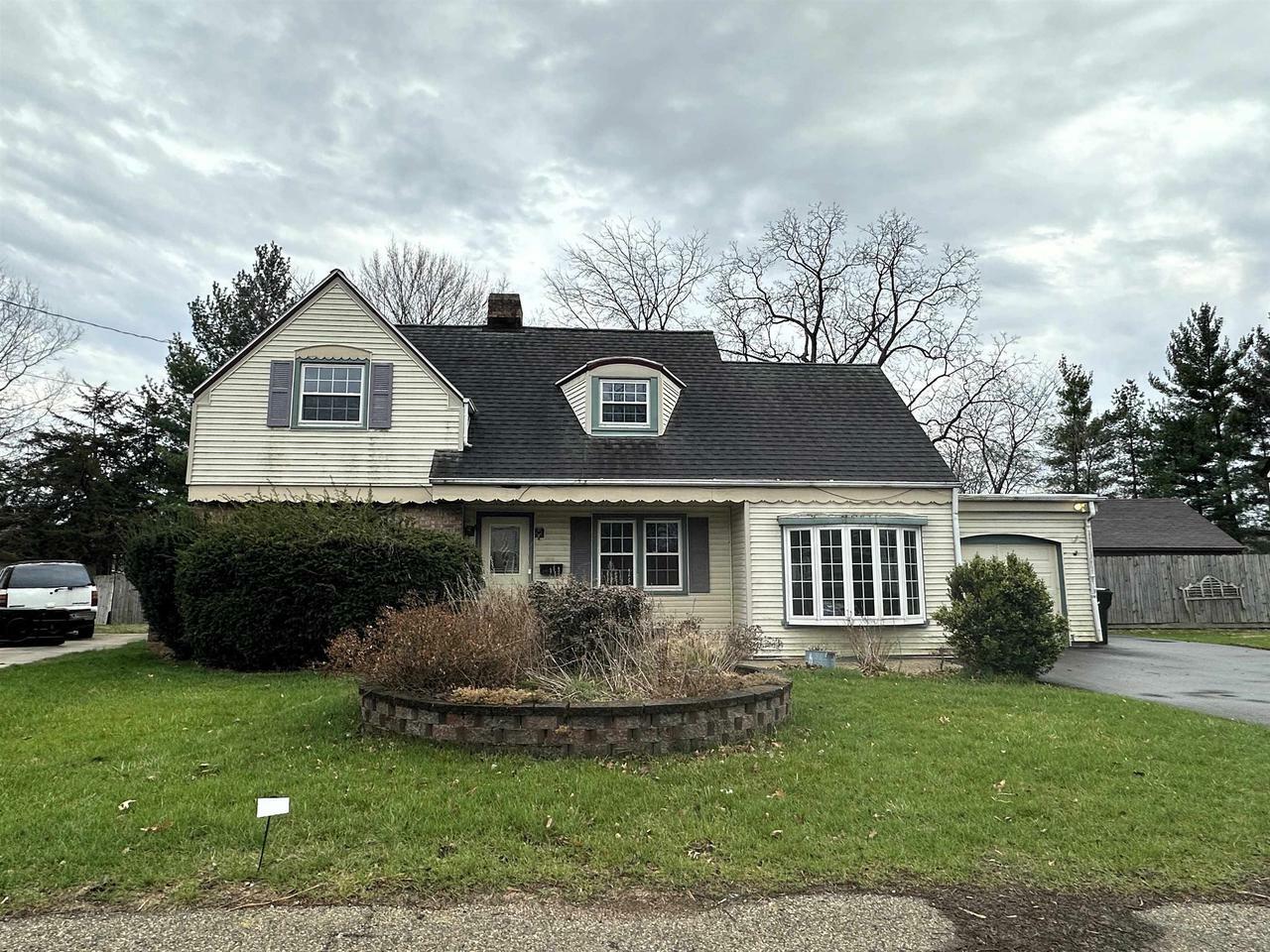 1818 Edan Court  Beloit WI 53511 photo