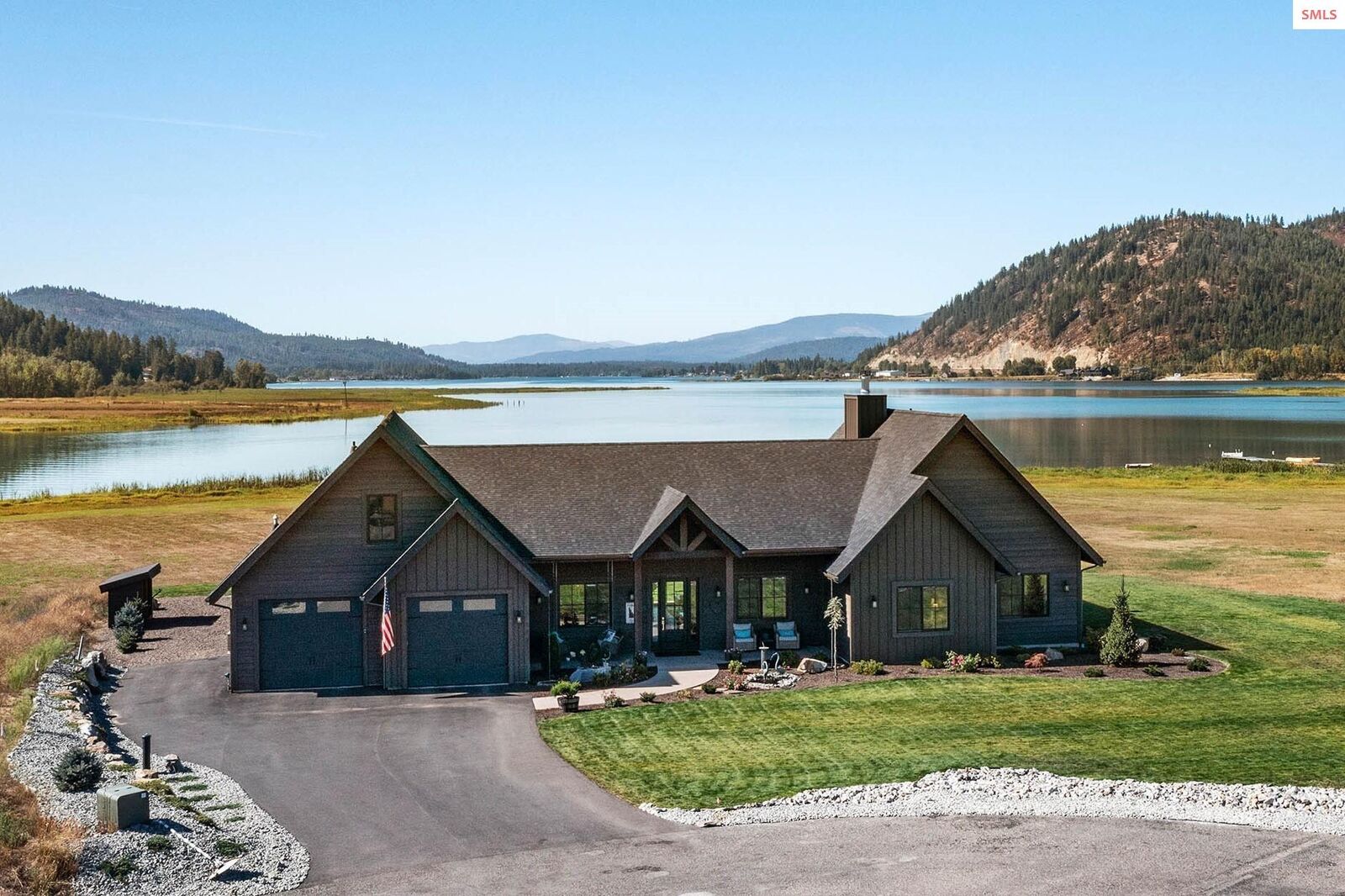 Property Photo:  122 Sabrea Shores Road  ID 83860 