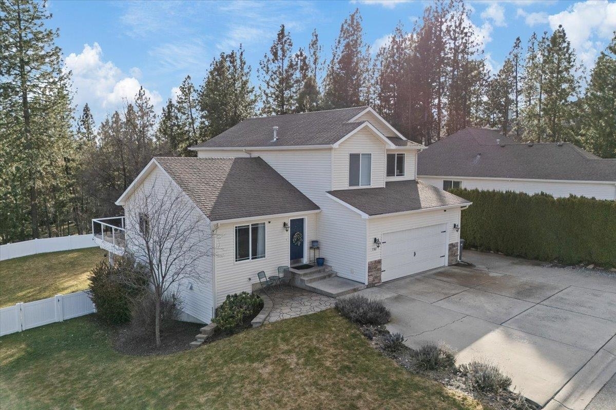 Property Photo: 5507 N Colton Ln WA 99212