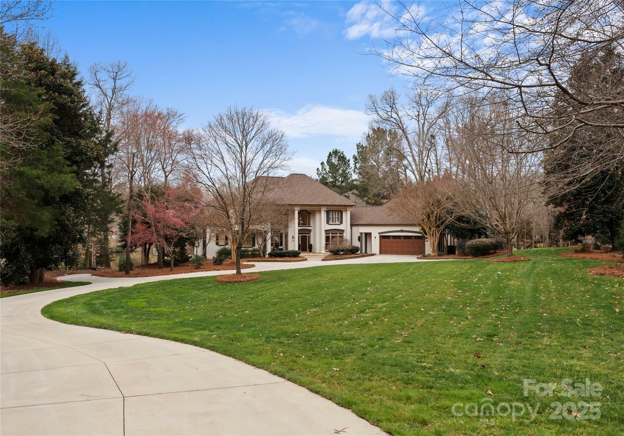 Property Photo:  706 Eagle Point Court  NC 28104 