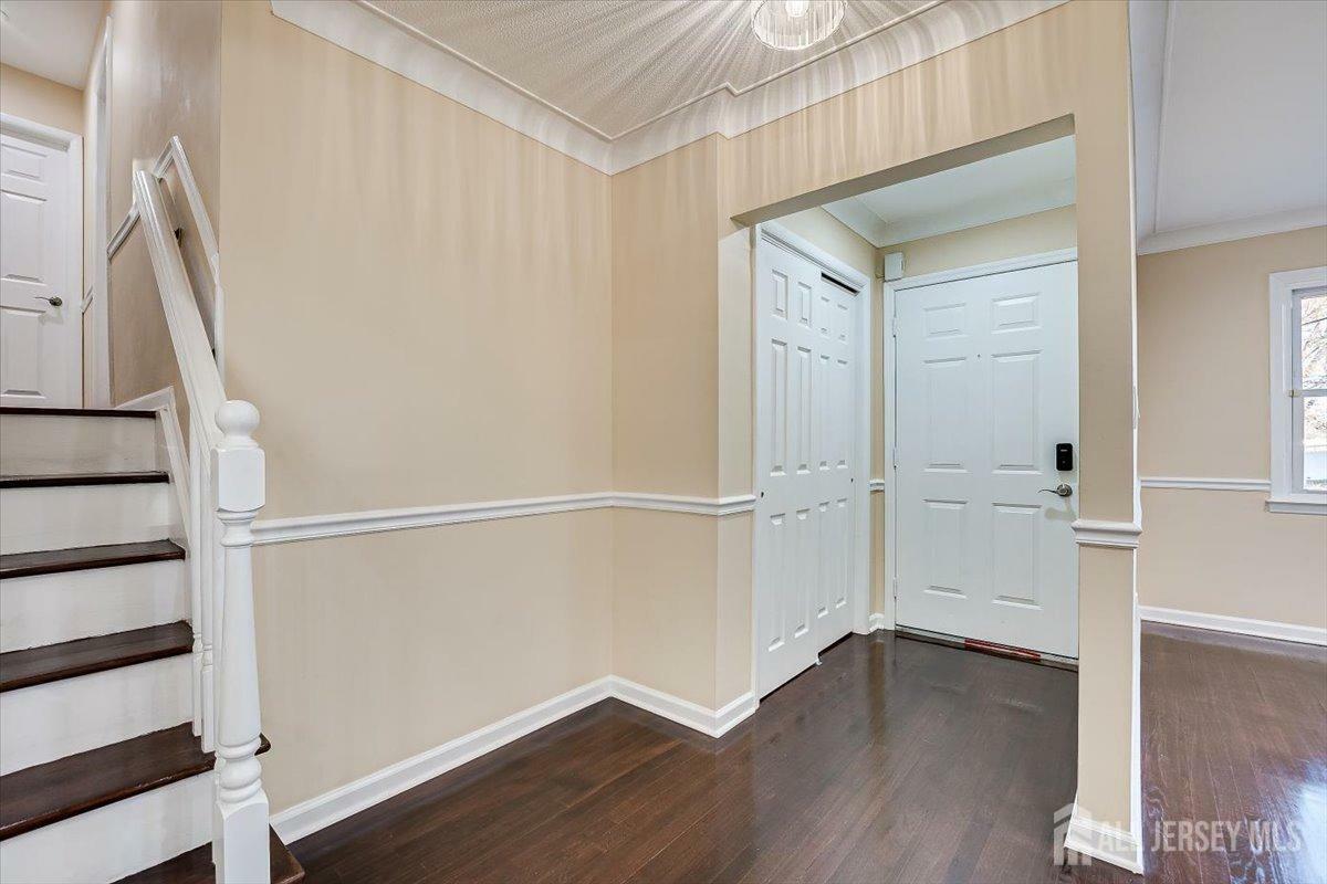 Property Photo:  4 Adelphi Court  NJ 08837 