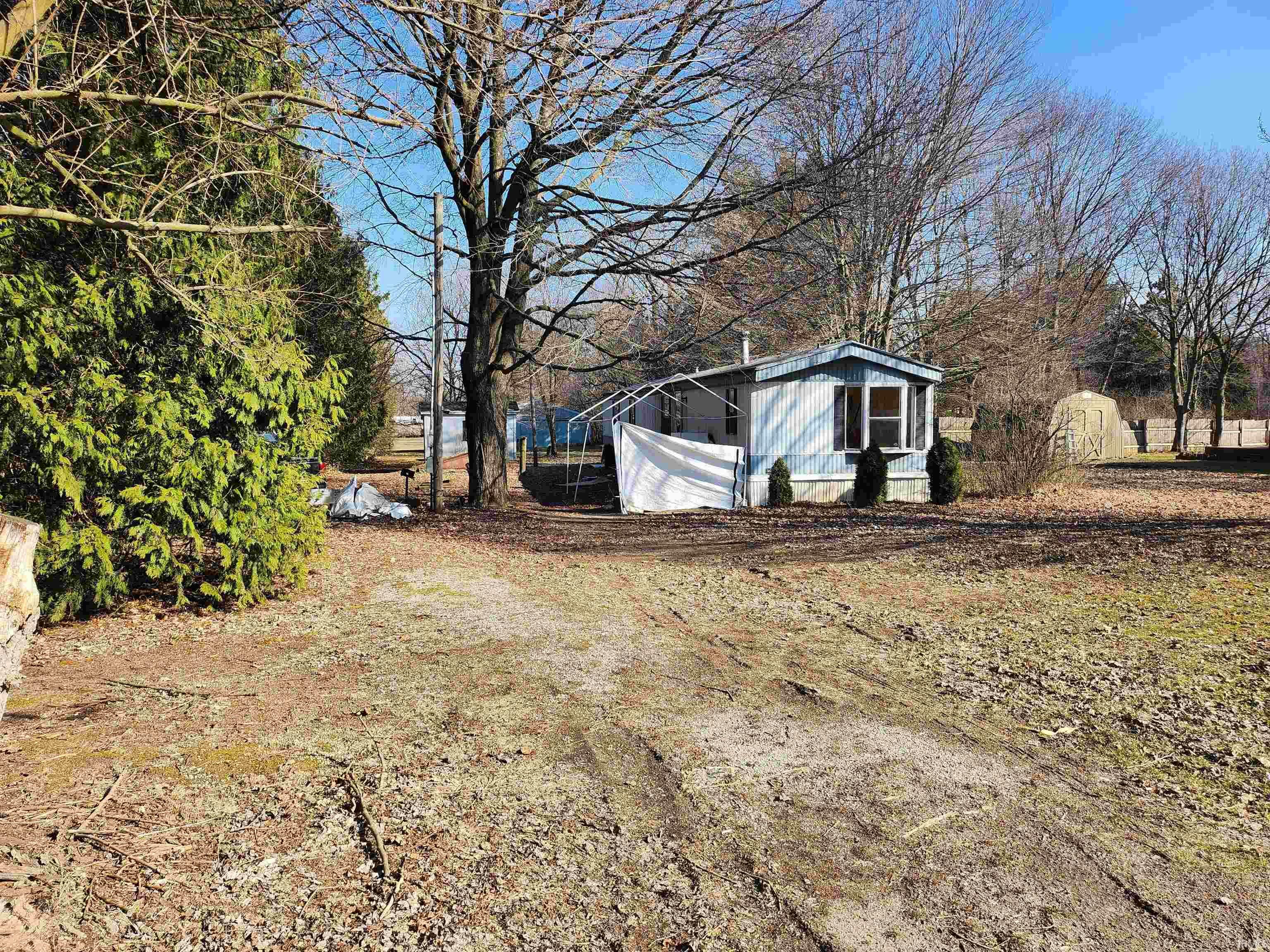 8932 E 500 N Road  North Webster IN 46555-9759 photo