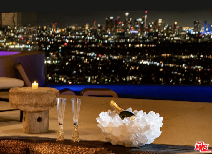 Property Photo:  1456 Blue Jay Way  CA 90069 