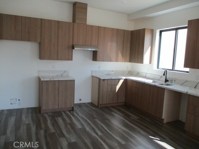 Property Photo: 5622 Willowcrest Avenue CA 91601