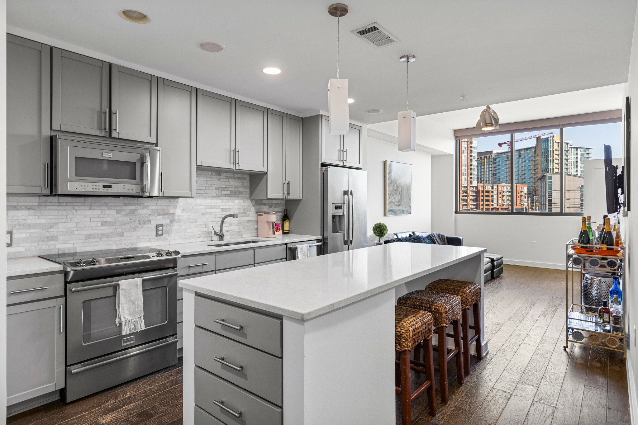 Property Photo: 1212 Laurel St 206 TN 37203