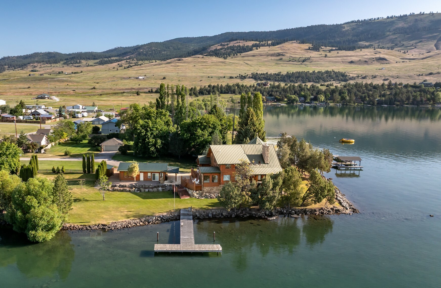 Property Photo: 43401 D Street MT 59914