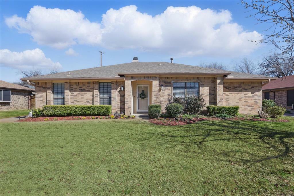 Property Photo:  510 Cooper Lane  TX 75019 