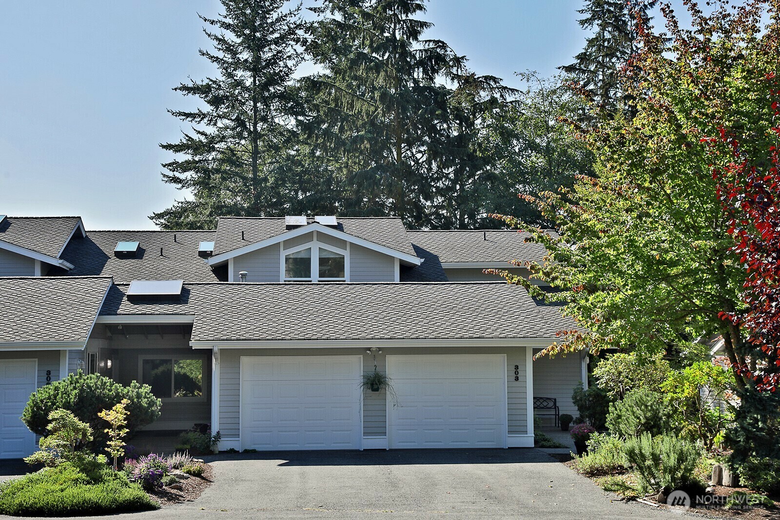 2426  James Place 303  Langley WA 98260 photo