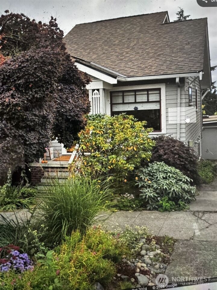 4207  Greenwood Avenue N  Seattle WA 98103 photo