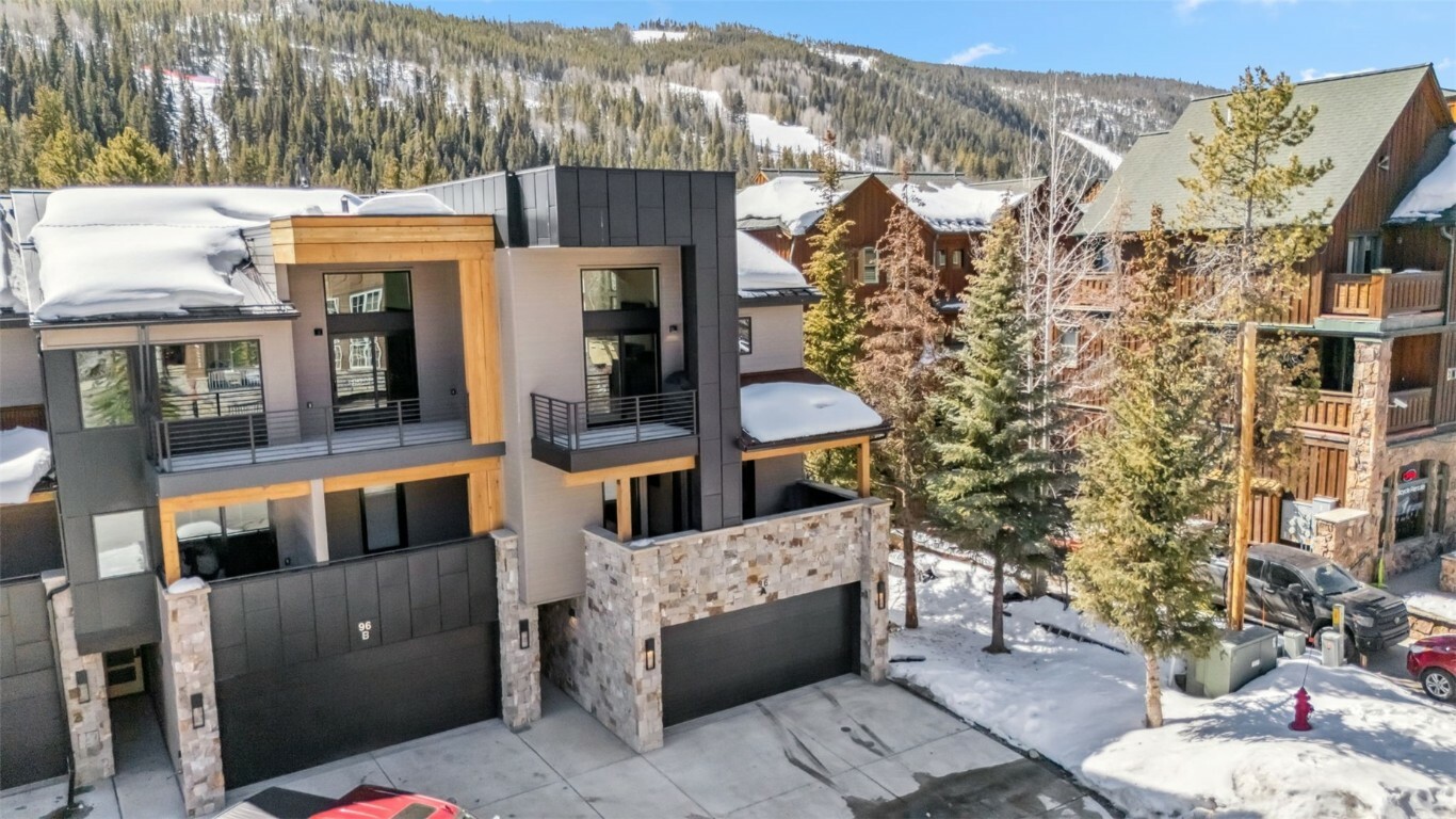 Property Photo: 96 River Run A CO 80435