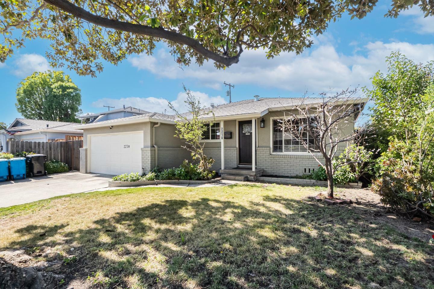 Property Photo:  2210 Brown Avenue  CA 95051 