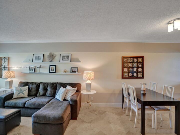 Property Photo:  1900 NE 8th Ct 306  FL 33304 