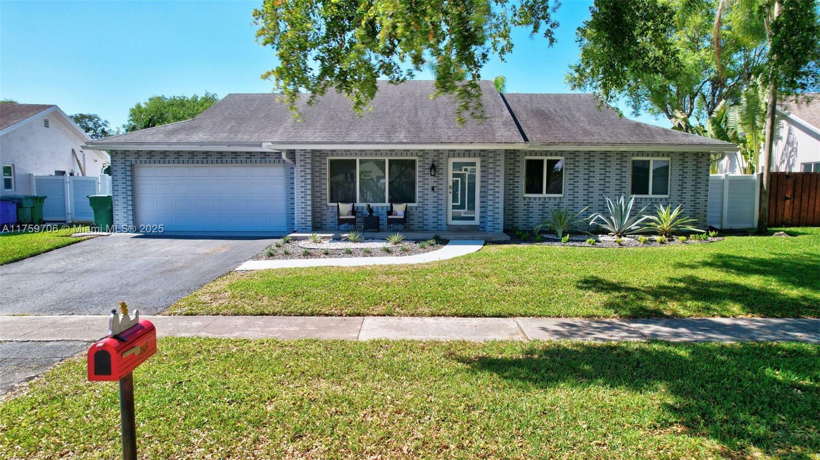 Property Photo:  5169 SW 87th Ave  FL 33328 