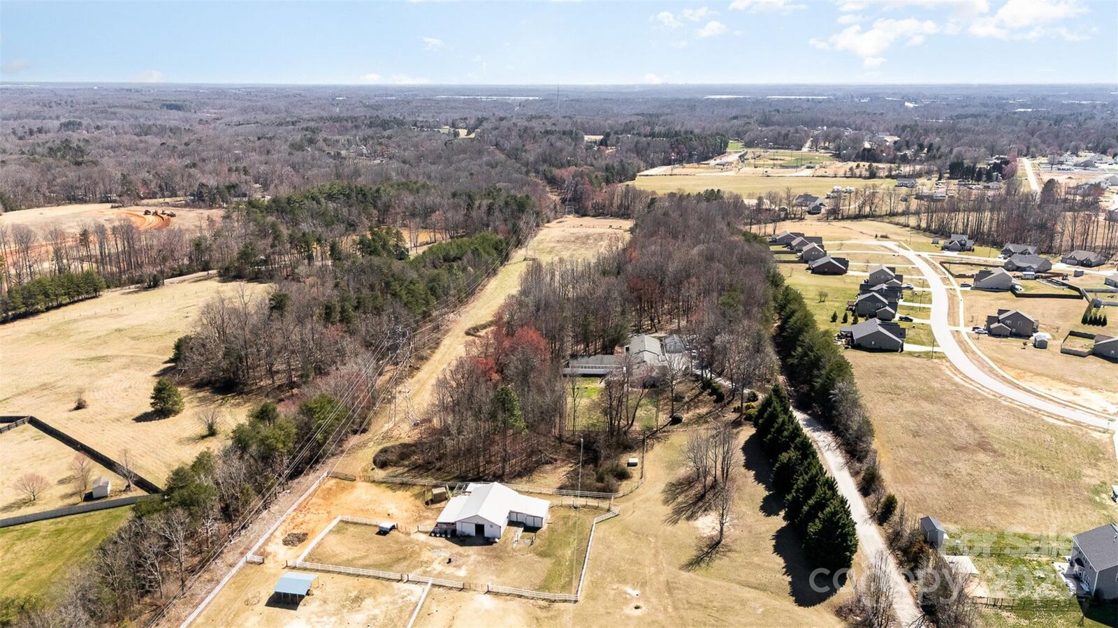 Property Photo:  1456 N Main Street  NC 27284 