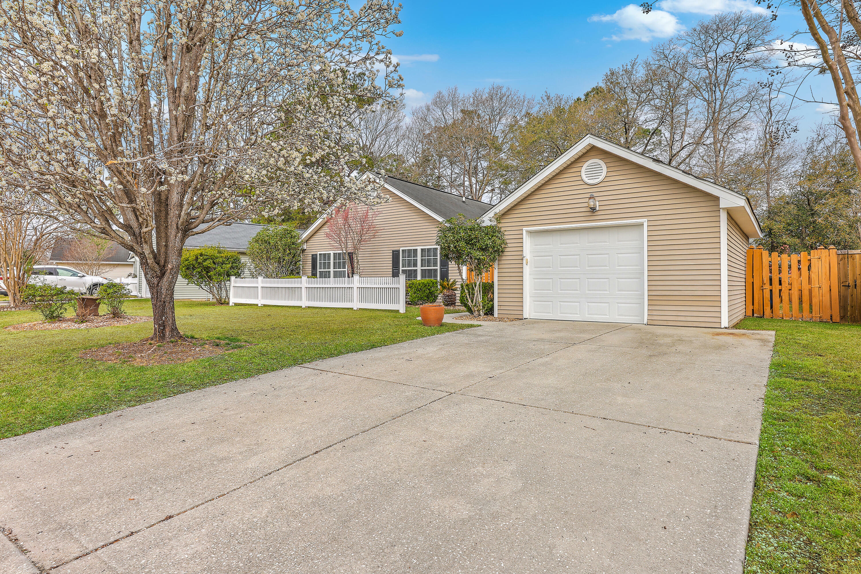 Property Photo:  143 Moon Dance Lane  SC 29483 