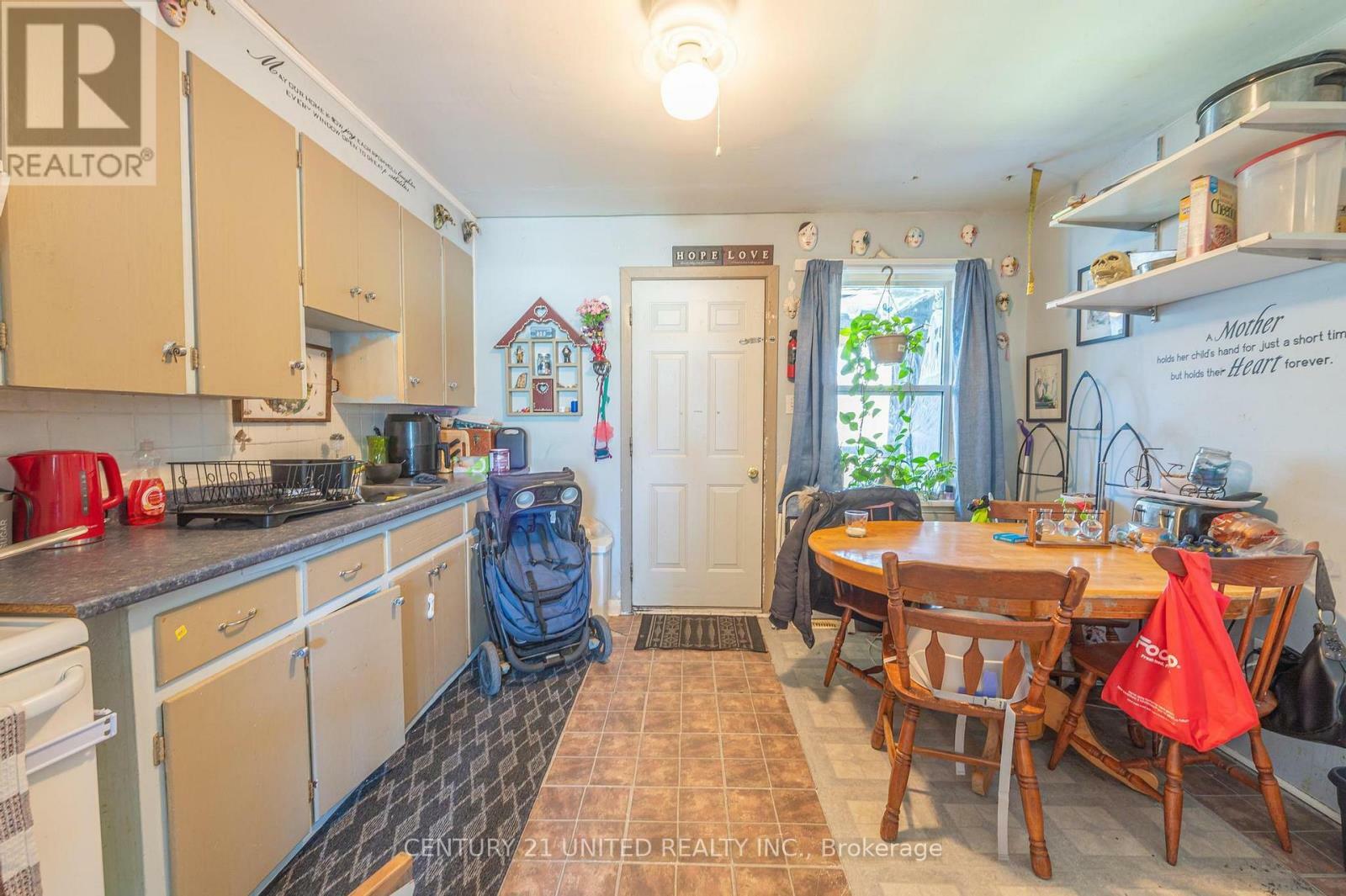 Photo de la propriété:  1273/75 Clonsilla Avenue  ON K9J 5Z1 