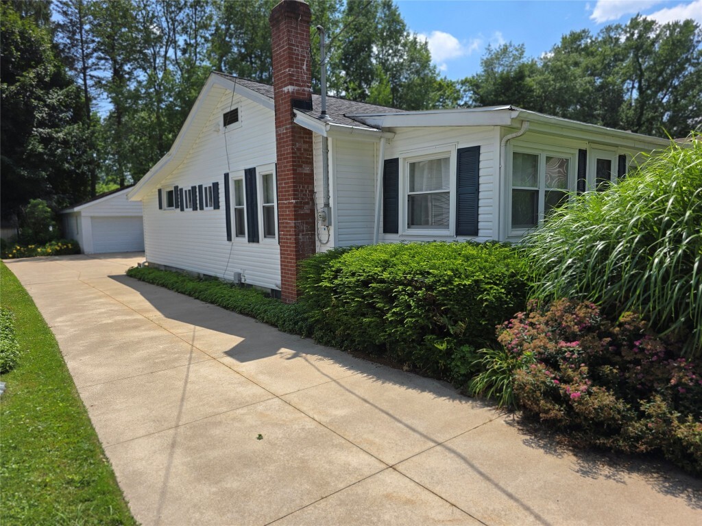 Property Photo: 113 Cherry Street PA 16412