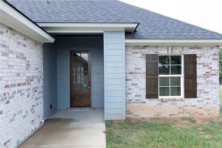 Property Photo:  1105 Patrick Road  LA 71457 